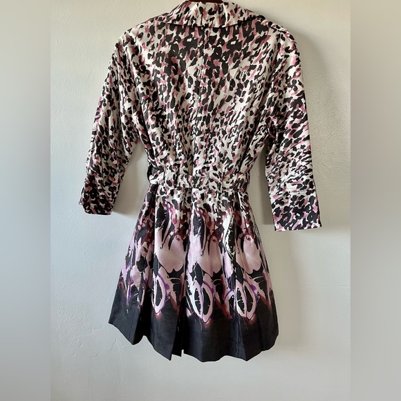 Vertigo Paris lightweight Trench Coat. Like New Medium - Picture 3 of 9